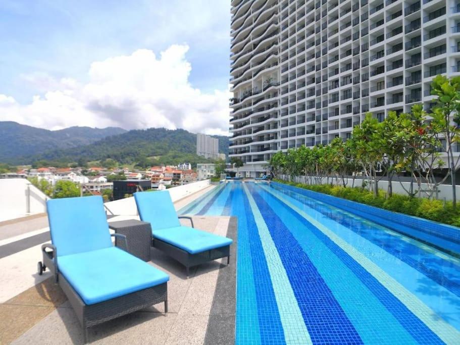 Deluxe Seaview Suite Twin Bed By The Only Bnb Tanjung Tokong Buitenkant foto